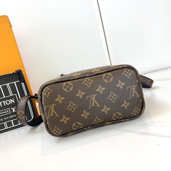 ルイヴィトンバッグ角部分ディテール